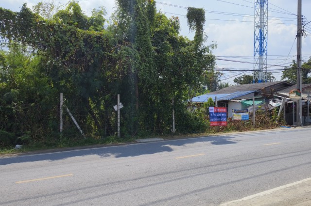 ขายด่วน ที่ดินบางกรวย ใกล้เมือง รองรับการขยายเมืองของนนทบุรีและกรุงเทพ, นนทบุรี