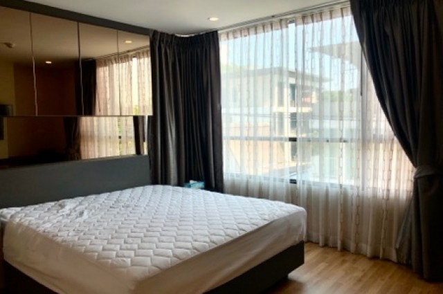 ให้เช่า คอนโด พหลโยธิน ซอย2D’Rouvre Condominium : เดอ รูฟ คอนโดมิเนียม 60 ตรม. 1นอน 1น้ำ ชั้น7 เฟอร์ครบ ใกล้btsอารีย์ และสนามเป้า....