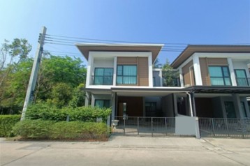ขาย บ้านแฝด ตกแต่งสวย พื้นที่42ตรว. โครงการ ลุมพินี ทาวน์พาร์ค ท่าข้าม-พระราม 2(Lumpini Town Park Thakham-Rama 2) บางขุนเทียน