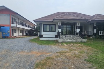 ขาย บ้านเดี่ยว และอพาร์ทเม้นท์ ไทรน้อย นนทบุรี 496 ตรม. 1 ไร่ สภาพใหม่