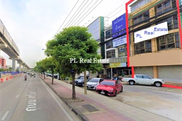 ให้เช่าอาคารพาณิชย์ 5 ชั้น ย่าน ศรีนครินทร์  มีที่จอดรถพร้อม เหมาะทำโชร์รูม ด้านหน้าเป็นกระจก