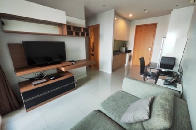 ให้เช่า คอนโด Circle Condominium 39 ตรม. 1นอน 1น้ำ ชั้น38 ใกล้MRTเพชรบุรี นานา