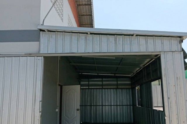 FACTORY WAREHOUSE FOR RENT / ให้เช่าโกดังโรงงาน 250ตรม.ลาดหลุมแก้ว พื้นที่สีม่วง ขอรง.4ได้ 