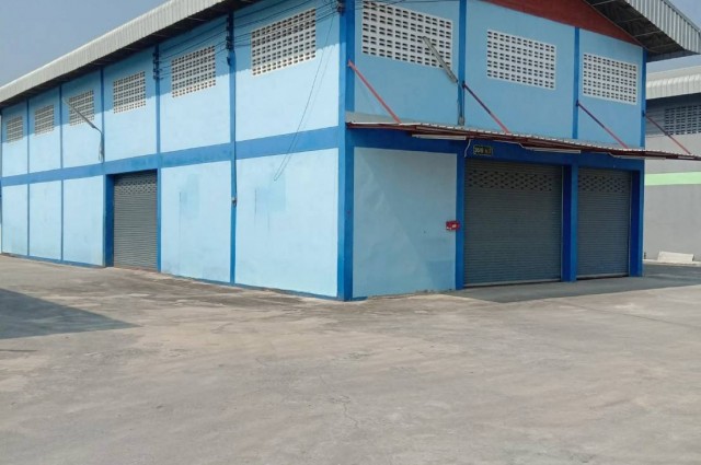 FACTORY WAREHOUSE FOR RENT / ให้เช่าโกดังโรงงาน 250ตรม.ลาดหลุมแก้ว พื้นที่สีม่วง ขอรง.4ได้ 