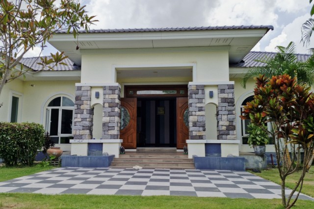 ขายบ้านสวนพร้อมที่ดินขนาดใหญ่ จ.อุดรธานี (H1SS-421)