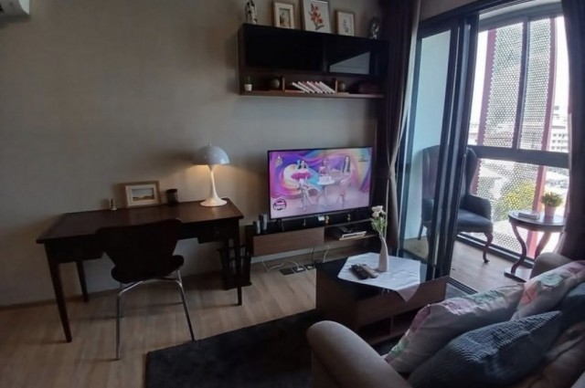 ให้เช่า คอนโด M1054 TAKA HAUS EKAMAI 12 45 ตรม Full Furnished