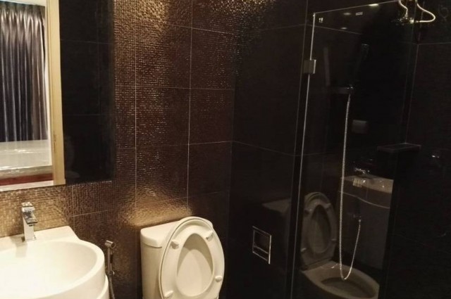 ขาย คอนโด Rhythm Sukhumvit 36-38 : ริทึ่ม สุขุมวิท 36-38 33 ตรม.